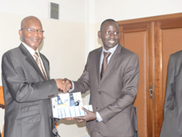 DONS DE GLUCOMETRES A L’ASSOCIATION DES DIABETIQUES