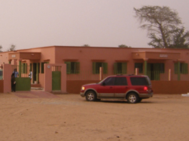 POSTES DE SANTE ET AMBULANCES POUR LES VILLAGES